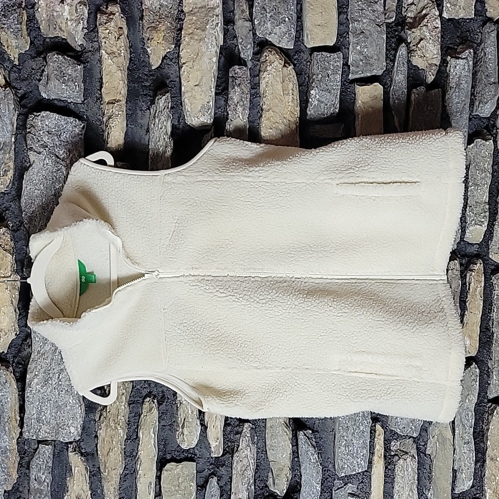 Women's Dip vest cream size large
